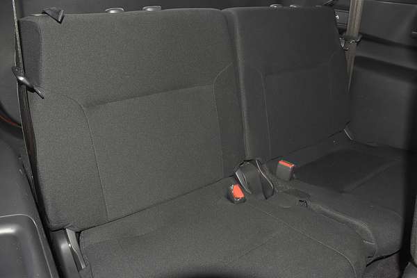 2023 Mitsubishi Outlander ES ZM
