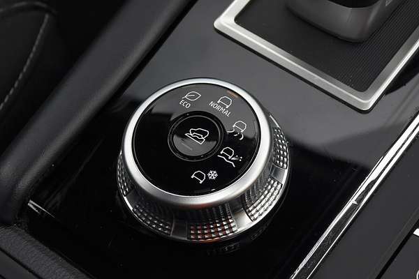 2023 Mitsubishi Outlander ES ZM