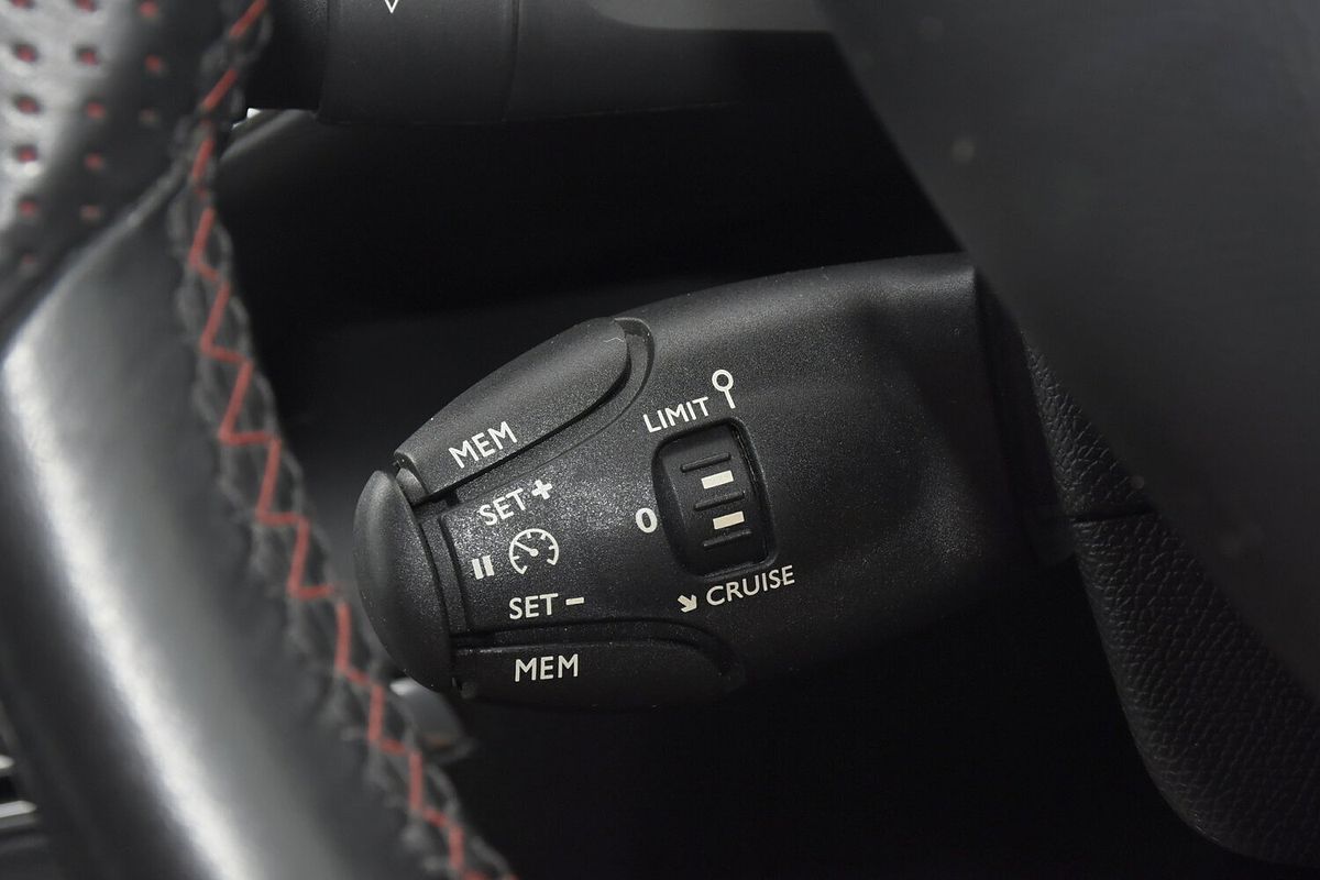2015 Peugeot 308 GTi 250 T9