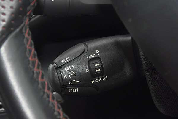 2015 Peugeot 308 GTi 250 T9