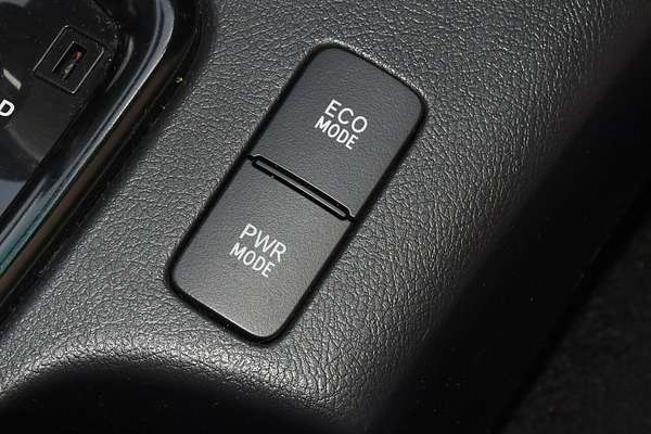 2019 Toyota Hilux Rugged X GUN126R 4X4