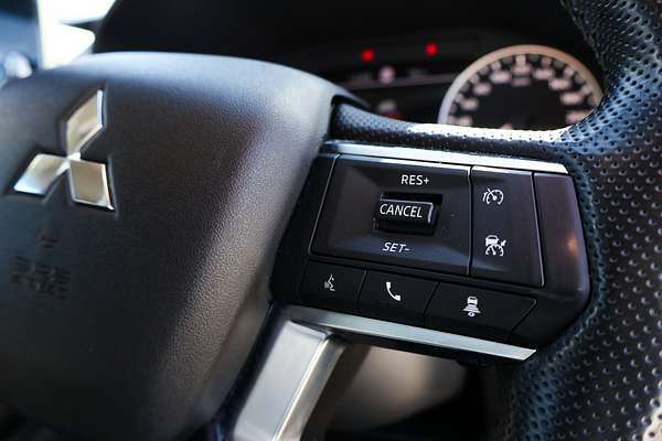 2022 Mitsubishi Outlander LS ZM