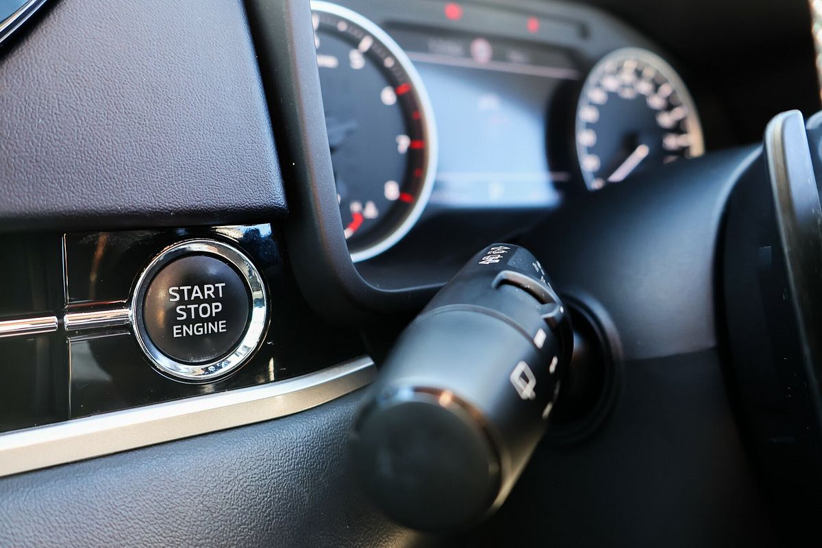 2022 Mitsubishi Outlander LS ZM