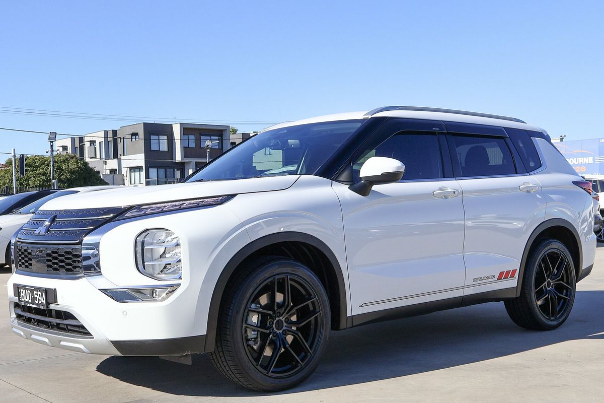 2022 Mitsubishi Outlander LS ZM