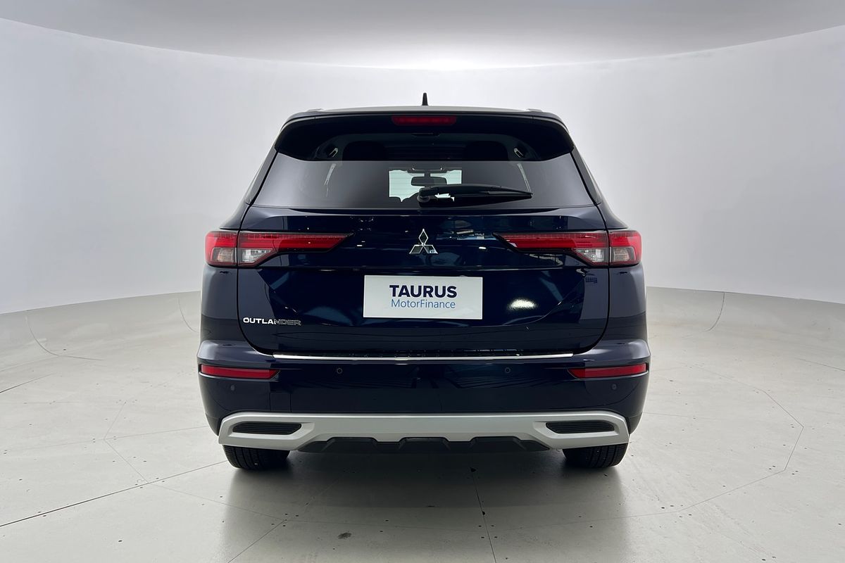2022 Mitsubishi Outlander LS ZM