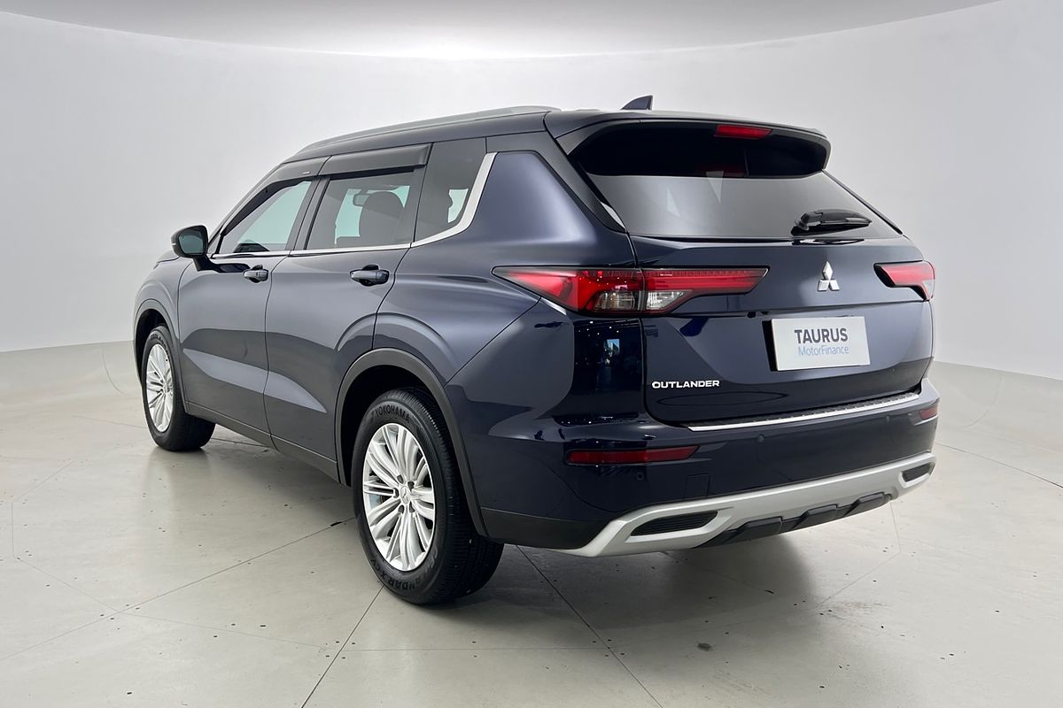 2022 Mitsubishi Outlander LS ZM