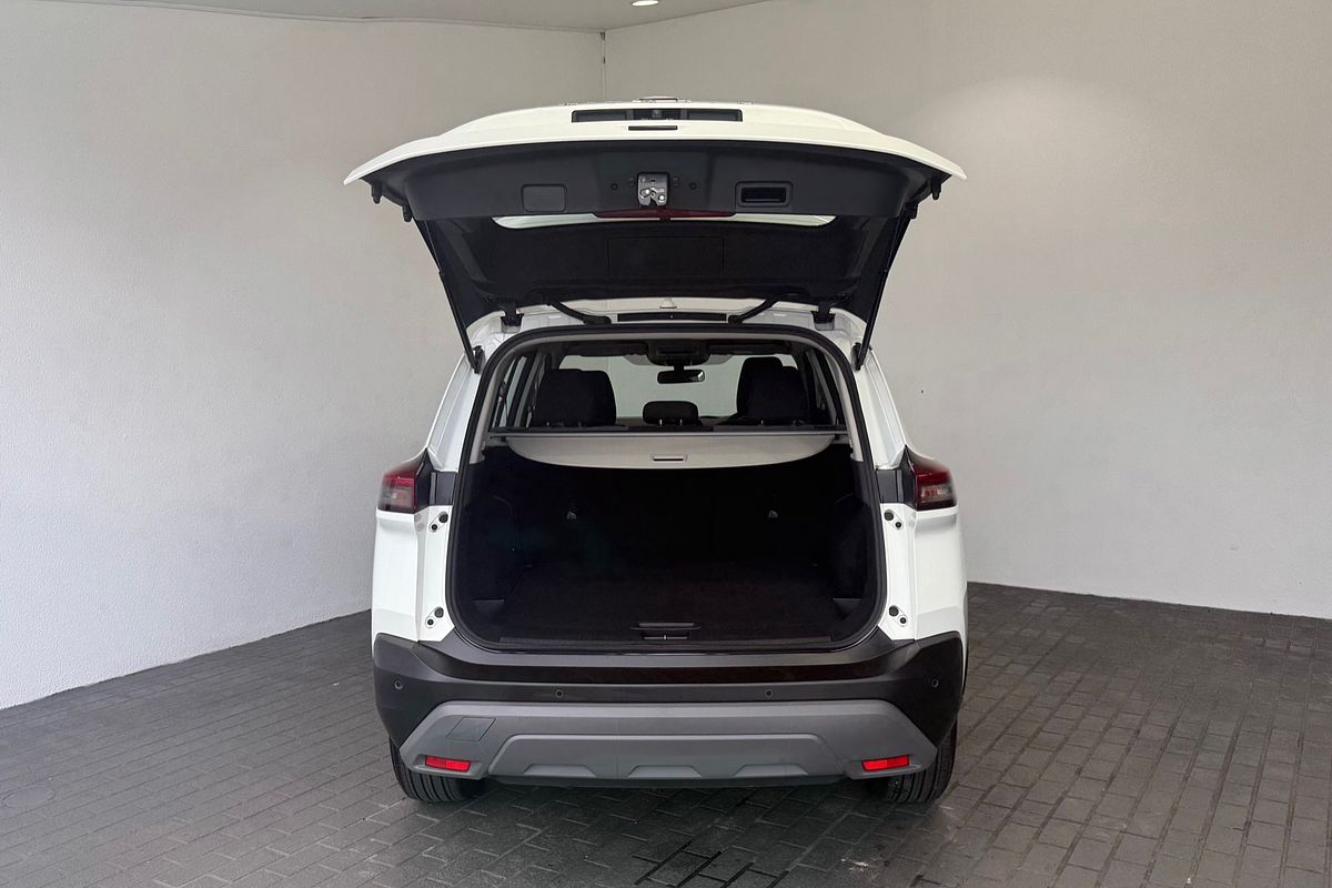 2023 Nissan X-TRAIL ST T33