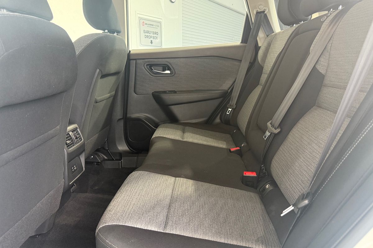 2023 Nissan X-TRAIL ST T33
