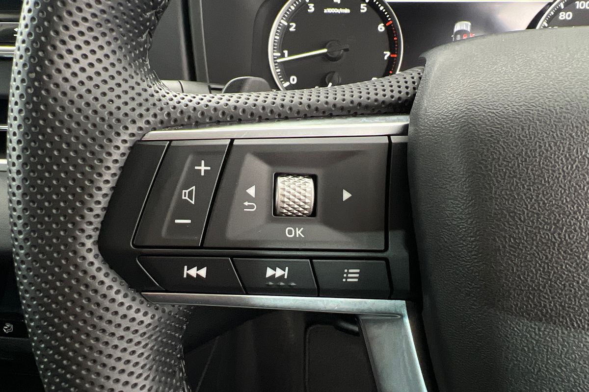 2022 Mitsubishi Outlander LS ZM