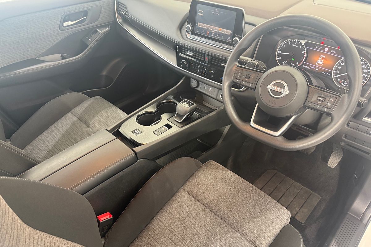 2023 Nissan X-TRAIL ST T33
