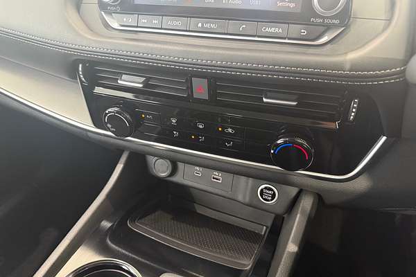 2023 Nissan X-TRAIL ST T33