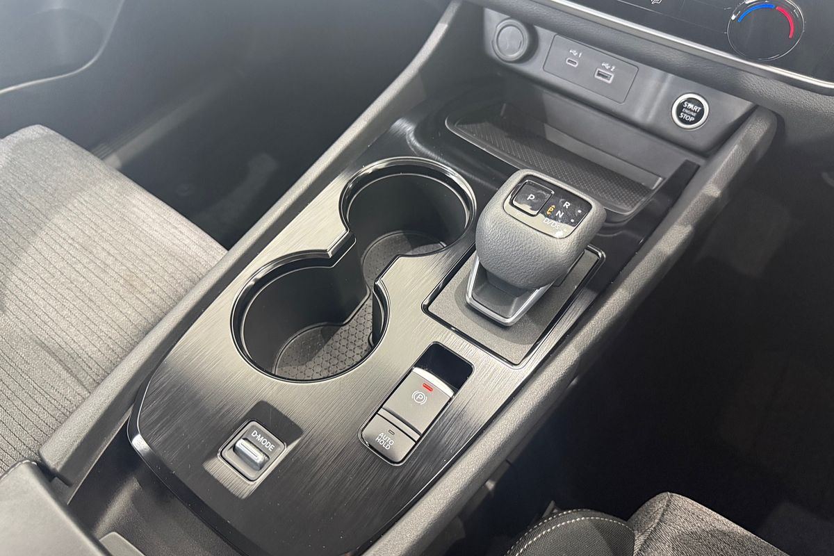 2023 Nissan X-TRAIL ST T33