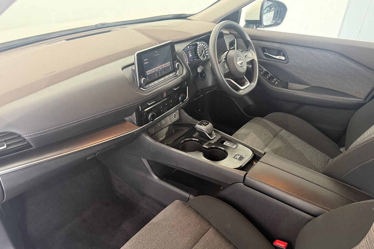 2023 Nissan X-TRAIL ST T33