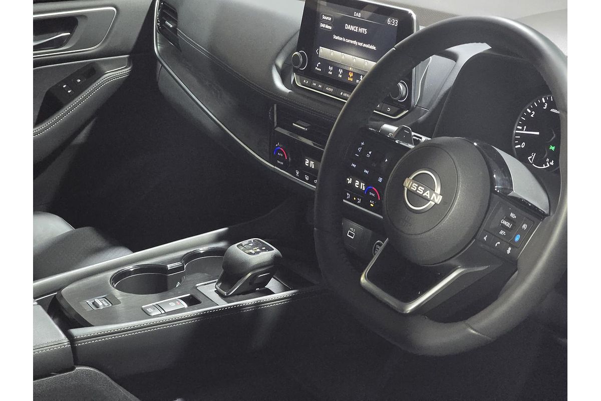 2024 Nissan X-TRAIL ST-L T33