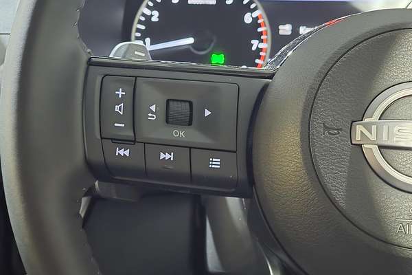 2024 Nissan X-TRAIL ST-L T33