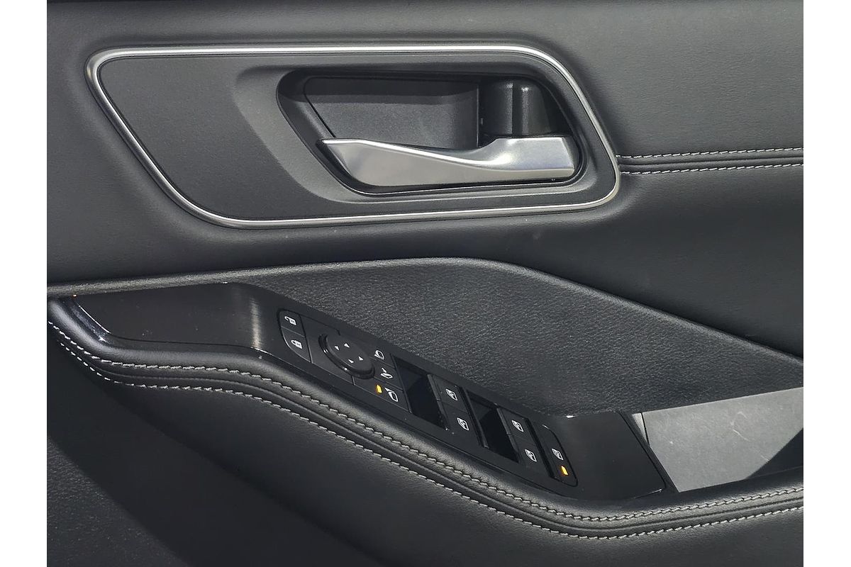 2024 Nissan X-TRAIL ST-L T33