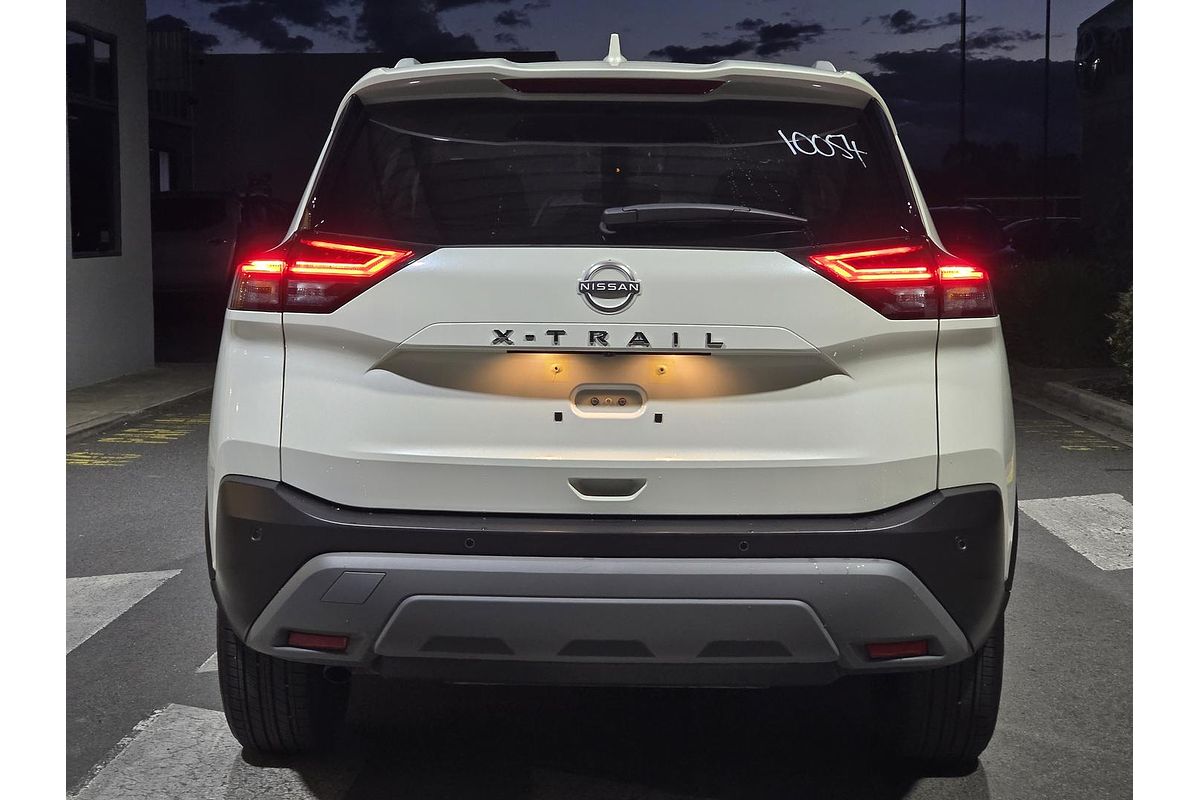 2024 Nissan X-TRAIL ST-L T33