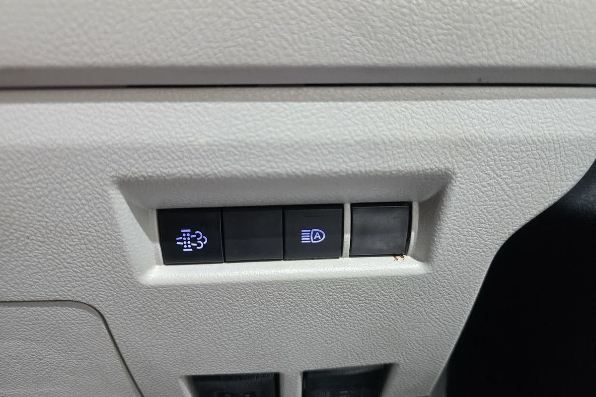 2021 Toyota Hiace GDH300R LWB