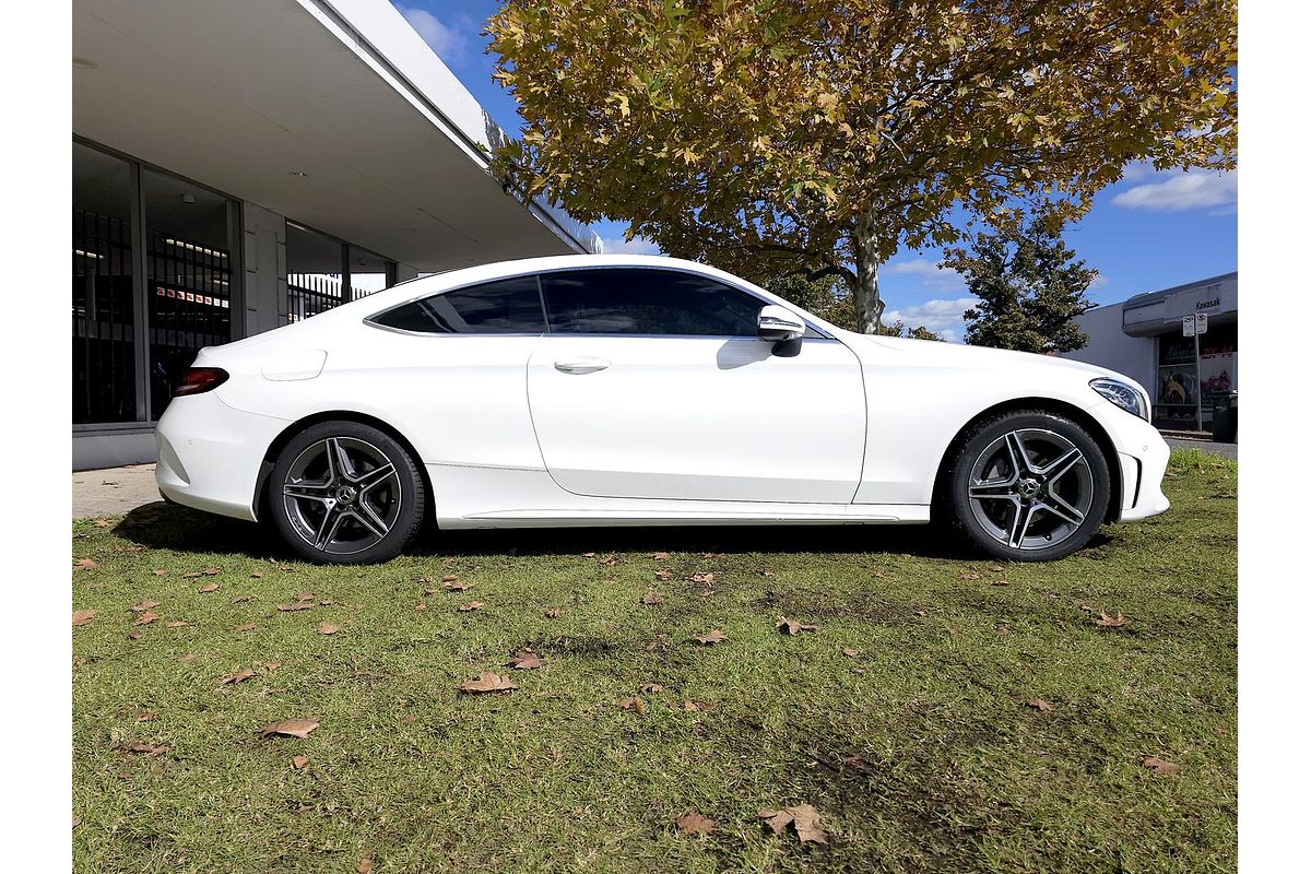 2019 Mercedes-Benz C-Class C200 C205
