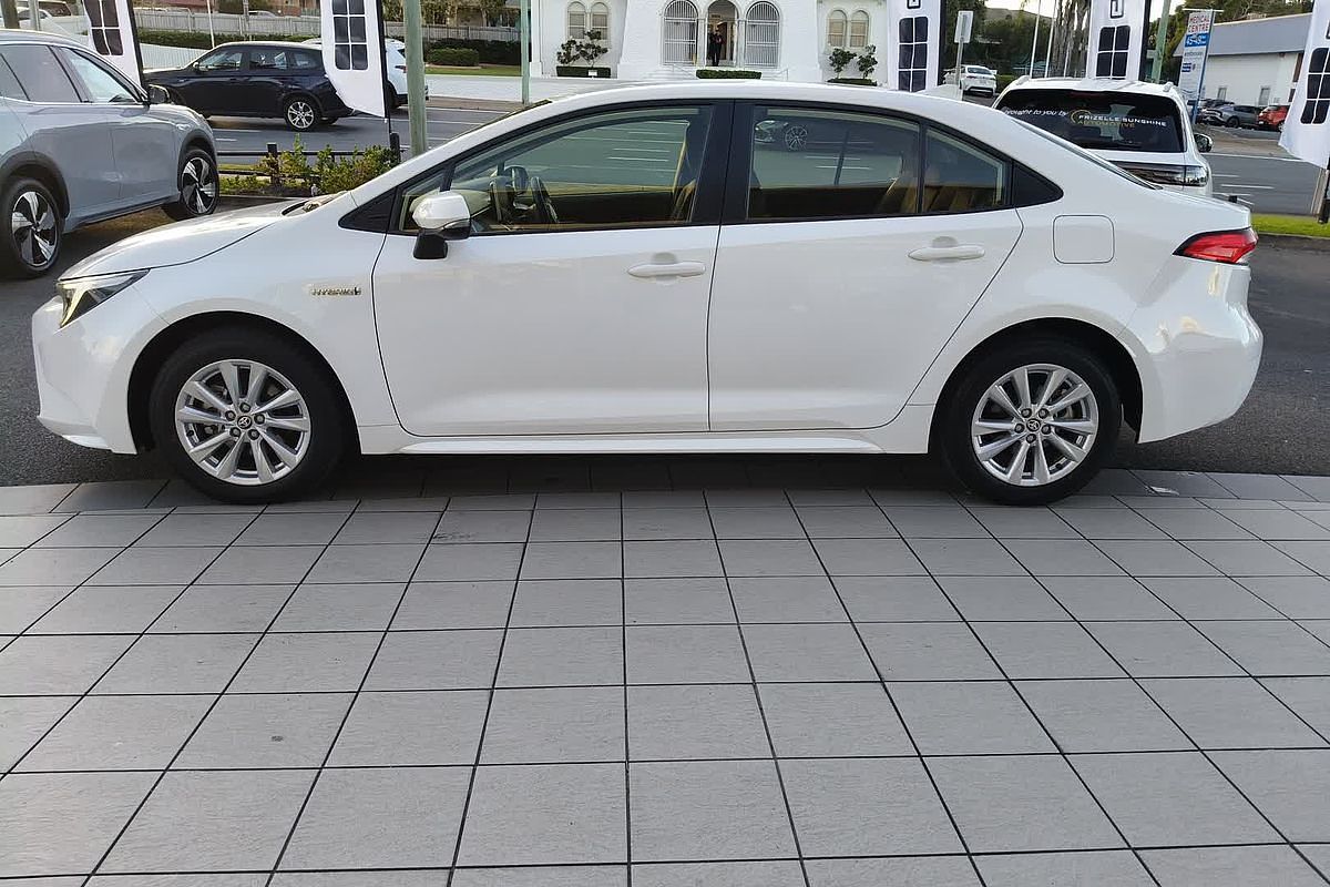2023 Toyota Corolla SX Hybrid ZWE219R