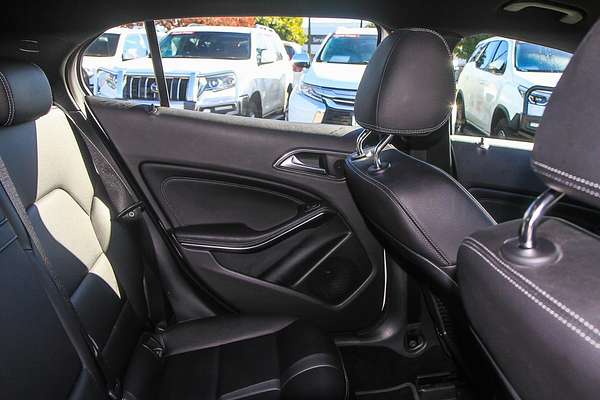 2019 Mercedes-Benz GLA-Class GLA180 X156