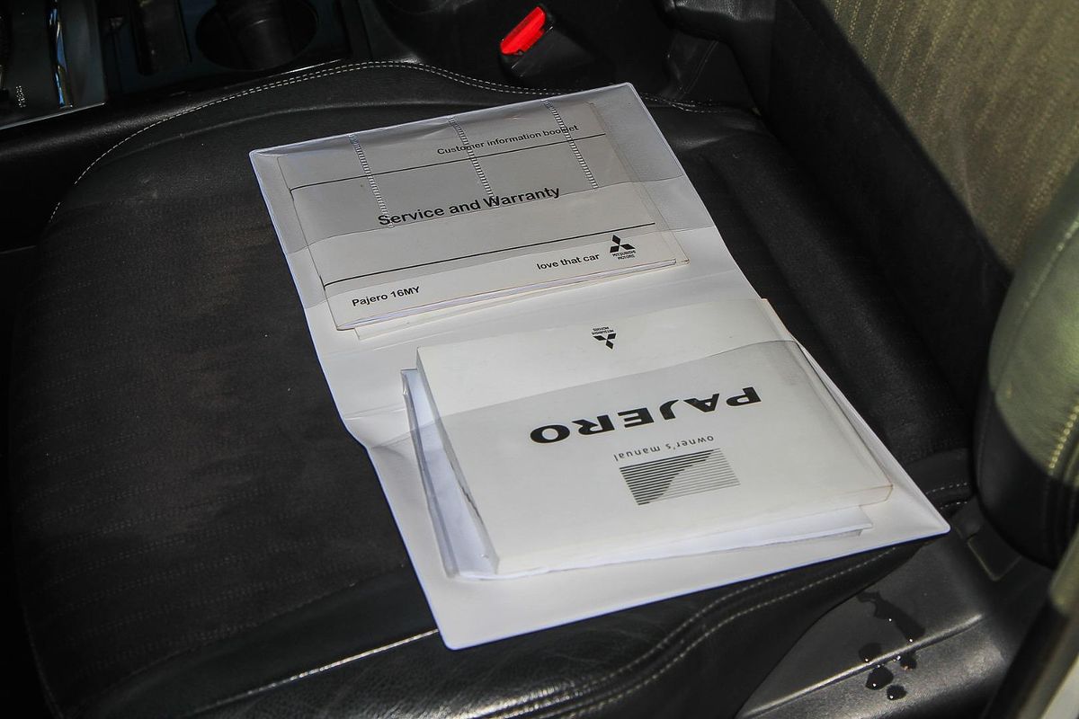 2015 Mitsubishi Pajero GLS NX
