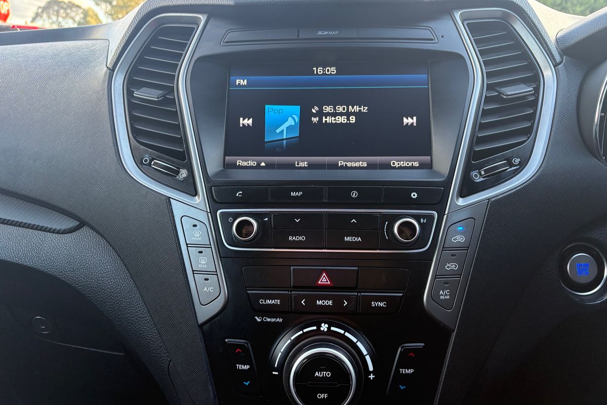2015 Hyundai Santa Fe Elite DM3 Series II