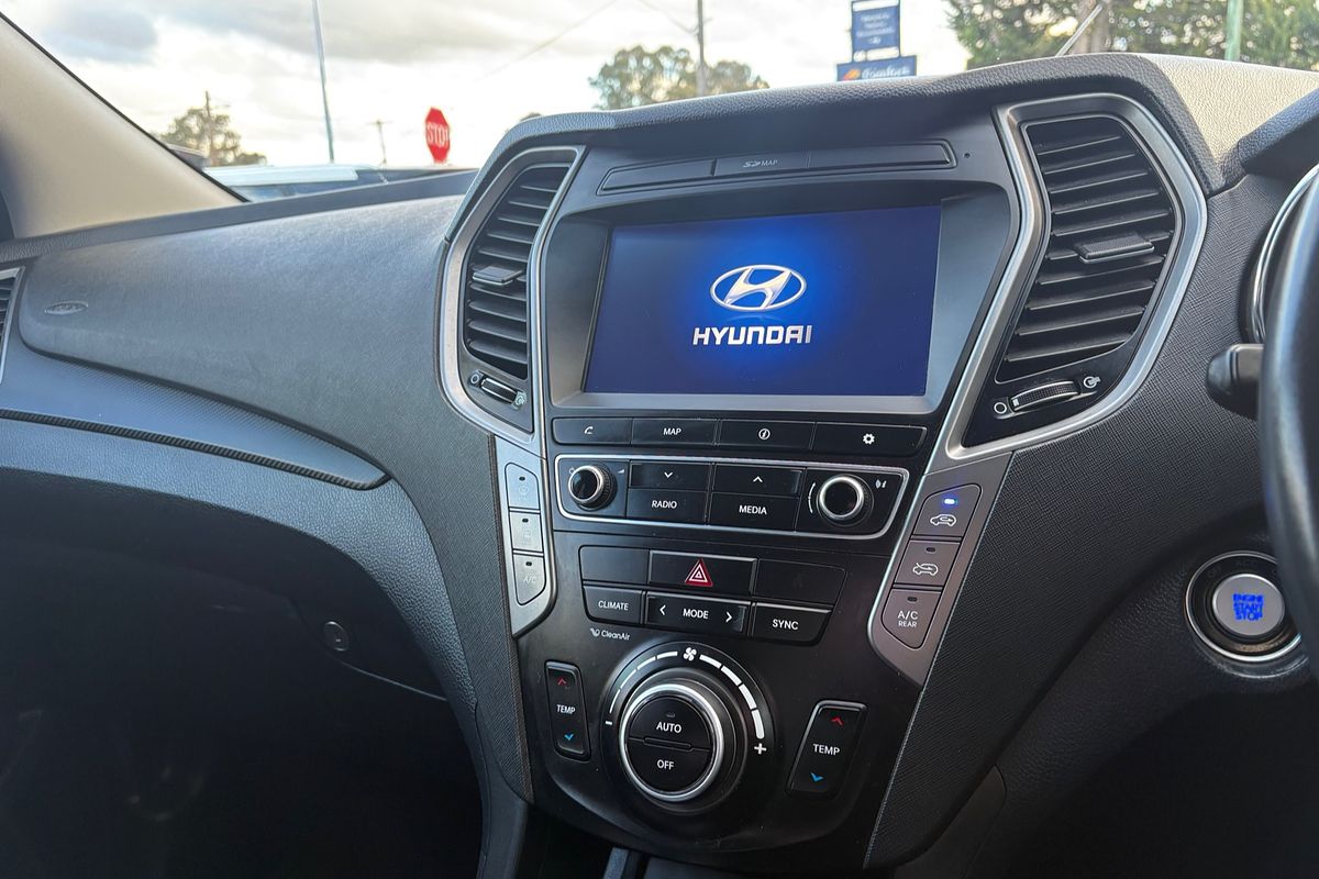 2015 Hyundai Santa Fe Elite DM3 Series II
