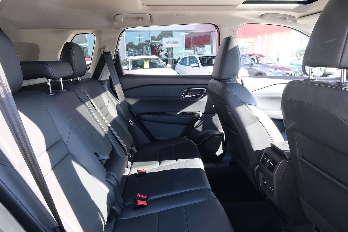 2025 Nissan X-TRAIL Ti T33