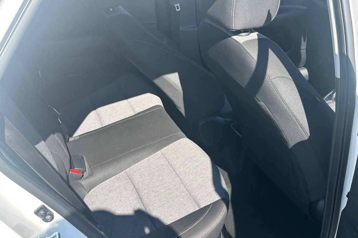 2022 Kia Stonic S YB