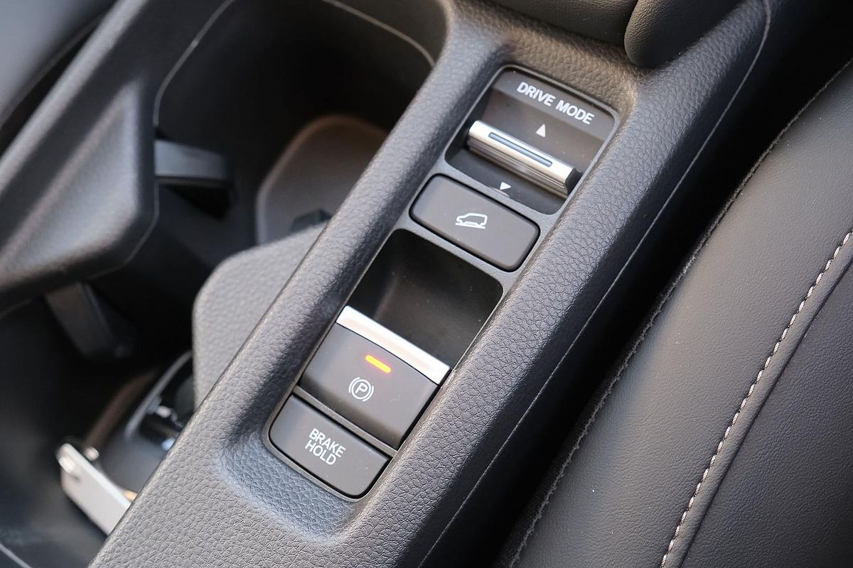 2023 Honda HR-V e:HEV L