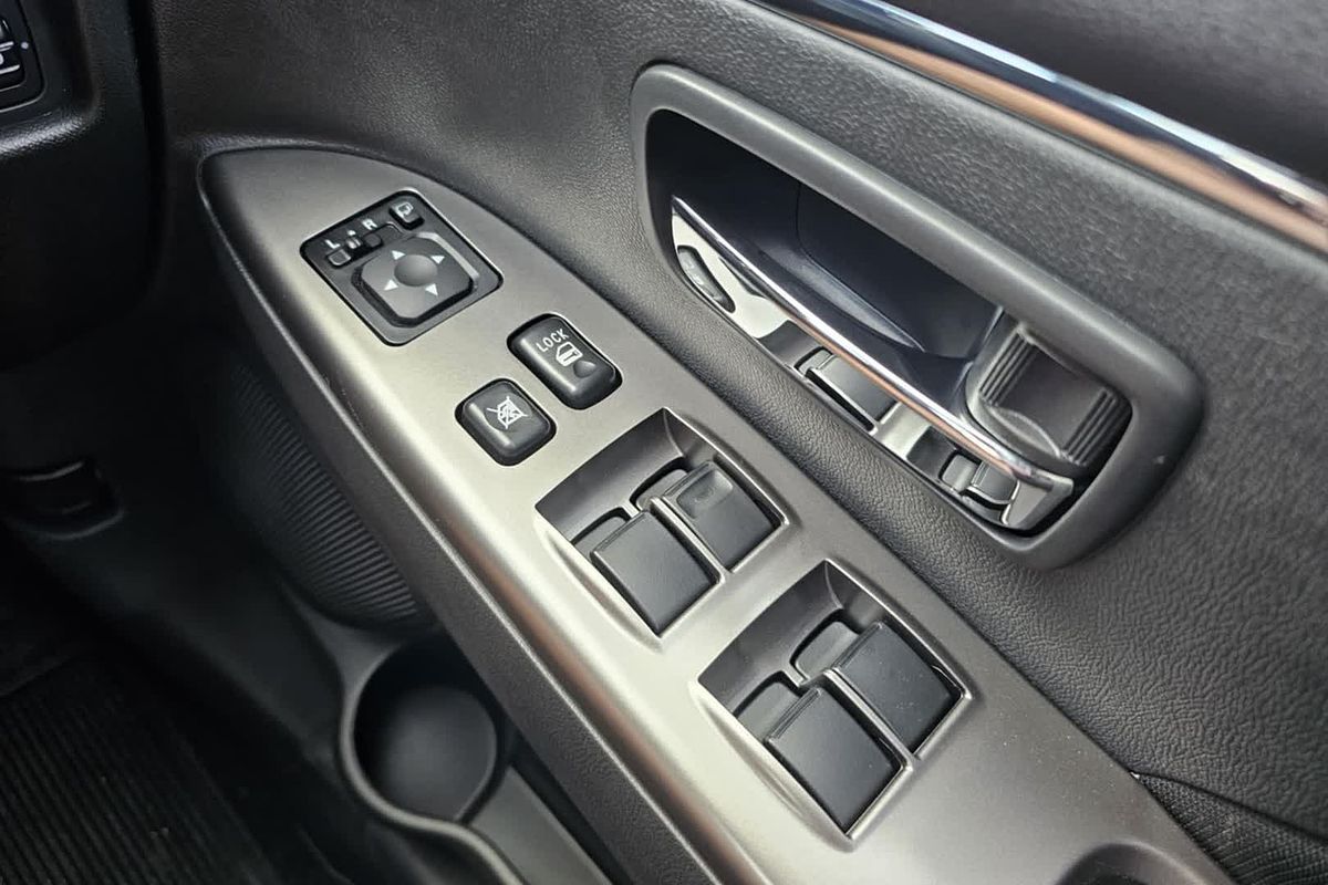 2025 Mitsubishi ASX LS XD