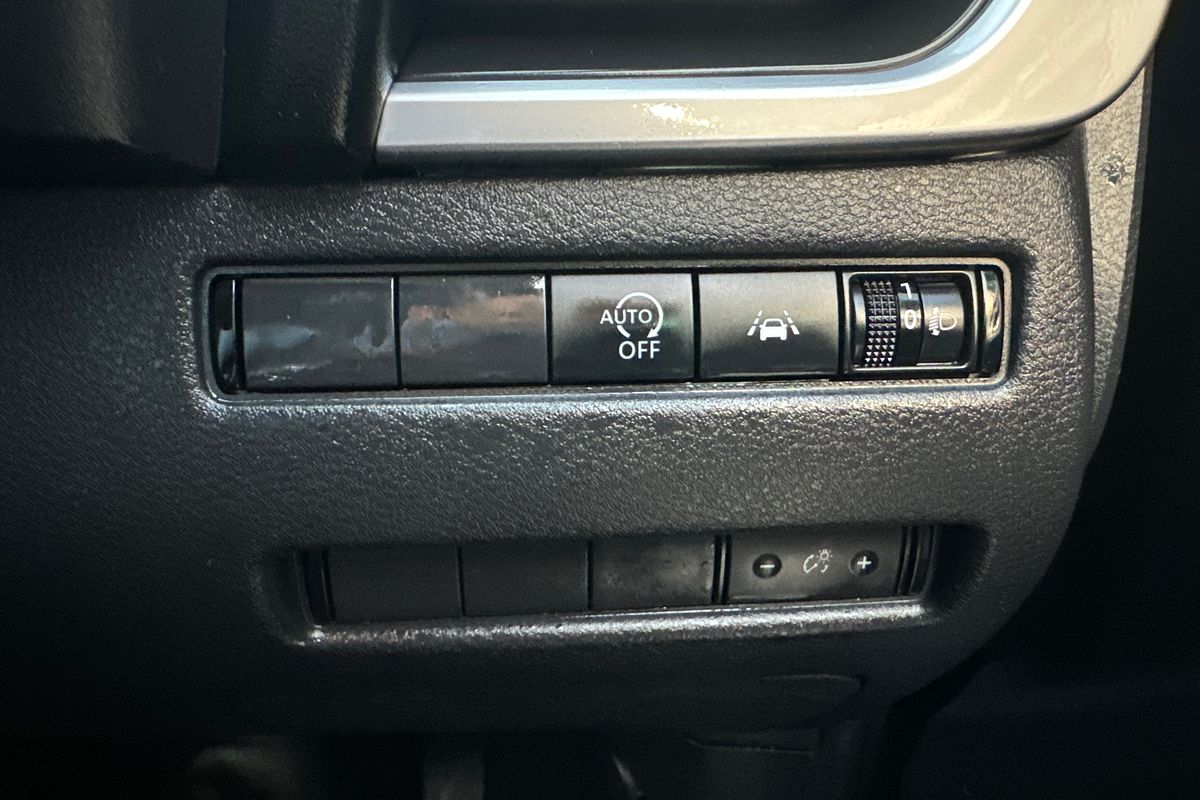 2023 Nissan QASHQAI ST+ J12