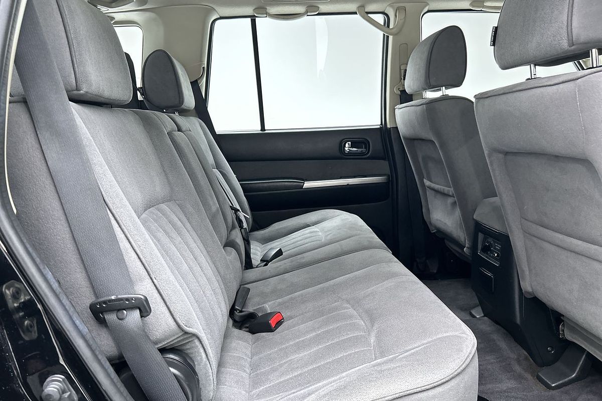 2016 Nissan Patrol ST Y61