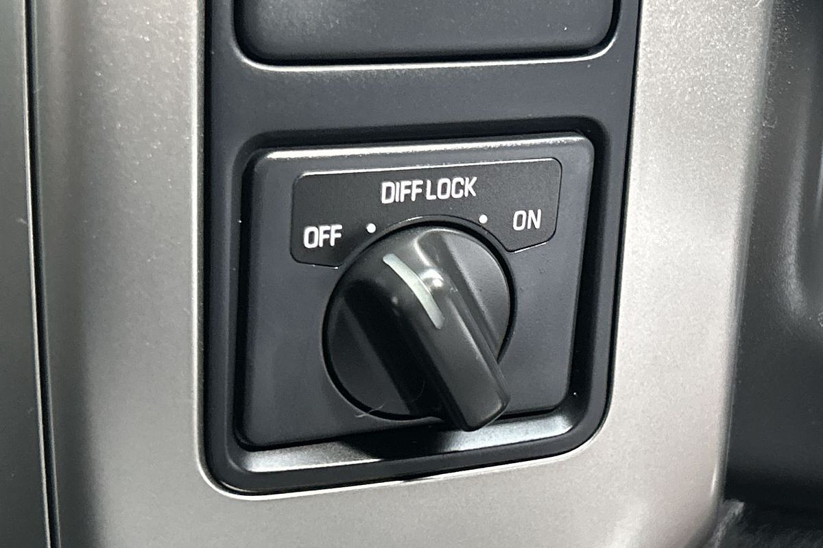 2016 Nissan Patrol ST Y61