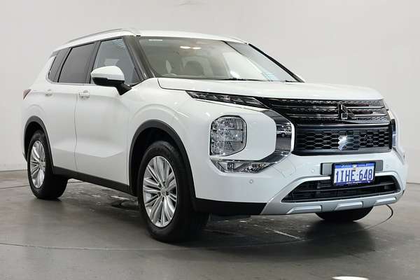 2024 Mitsubishi Outlander LS ZM