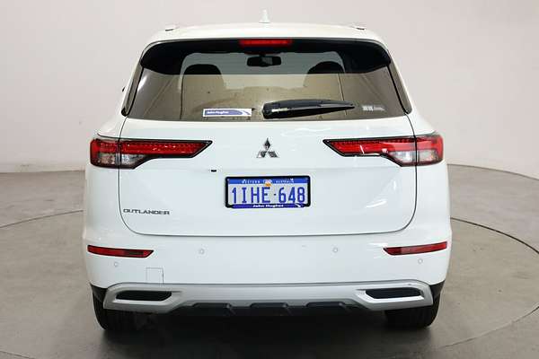 2024 Mitsubishi Outlander LS ZM