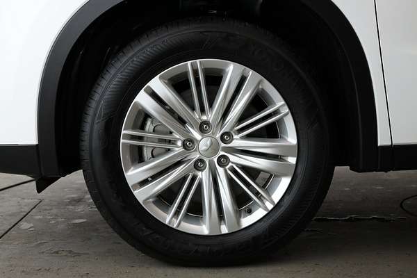 2024 Mitsubishi Outlander LS ZM