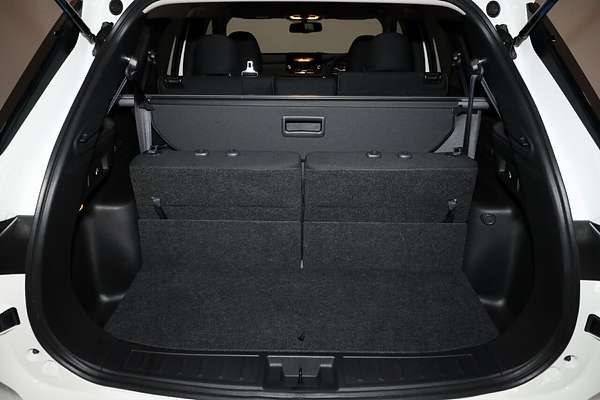 2024 Mitsubishi Outlander LS ZM