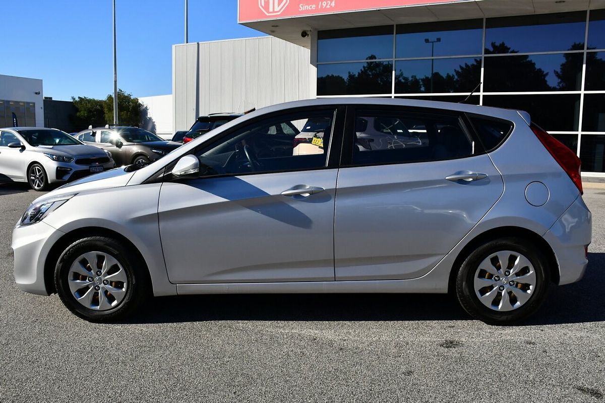 2017 Hyundai Accent Active RB4