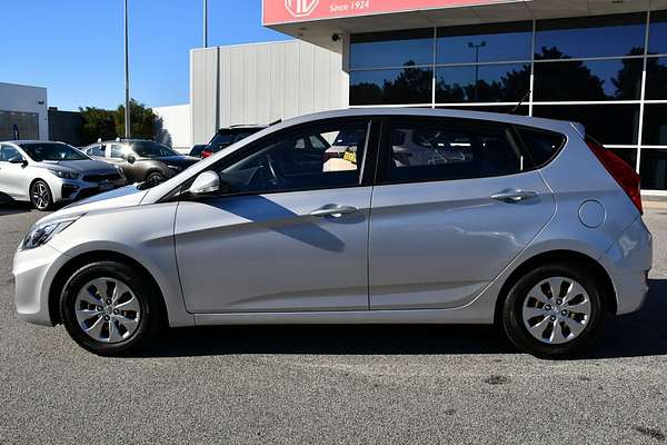 2017 Hyundai Accent Active RB4