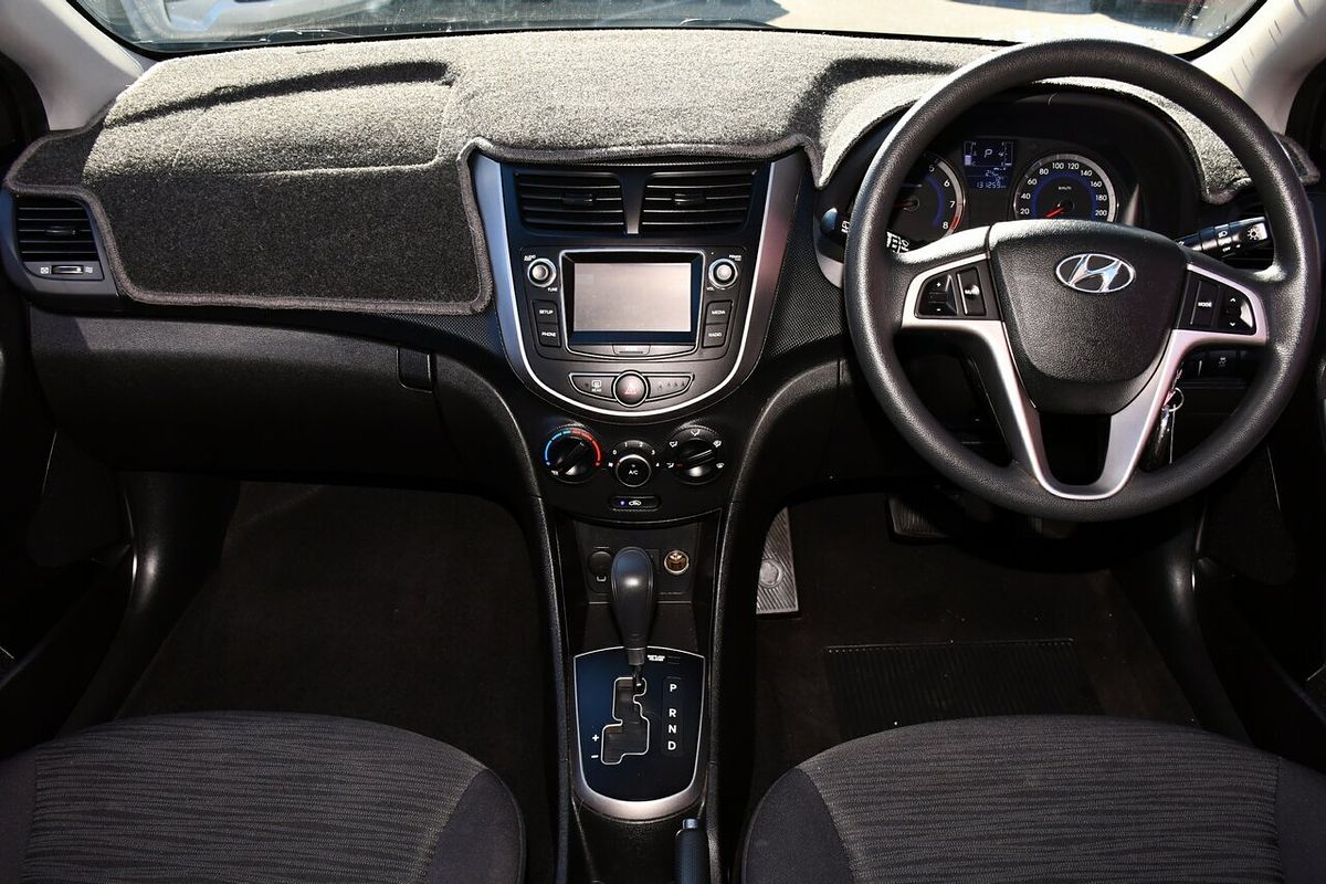 2017 Hyundai Accent Active RB4