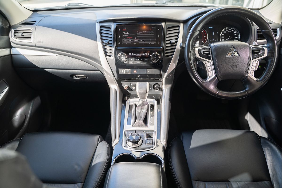2019 Mitsubishi Pajero Sport Black Edition QE