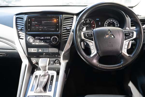 2019 Mitsubishi Pajero Sport Black Edition QE