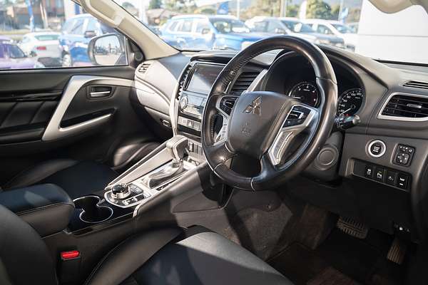 2019 Mitsubishi Pajero Sport Black Edition QE
