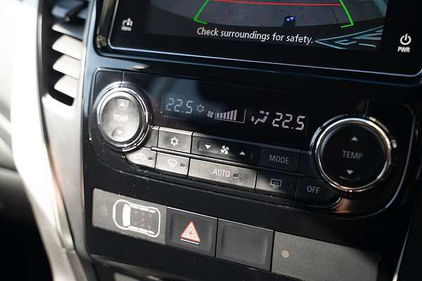 2019 Mitsubishi Pajero Sport Black Edition QE