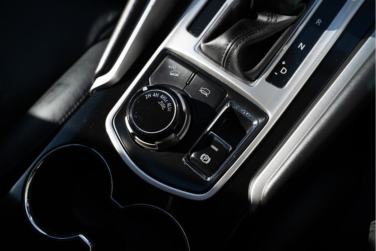 2019 Mitsubishi Pajero Sport Black Edition QE
