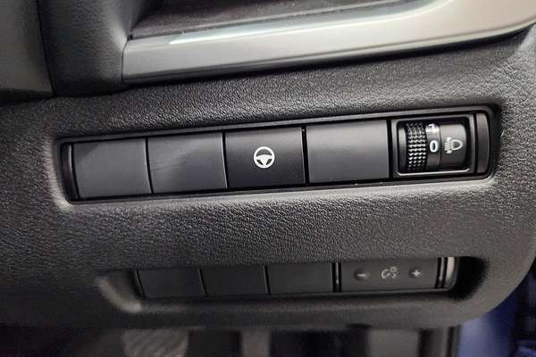 2025 Nissan X-TRAIL ST-L T33