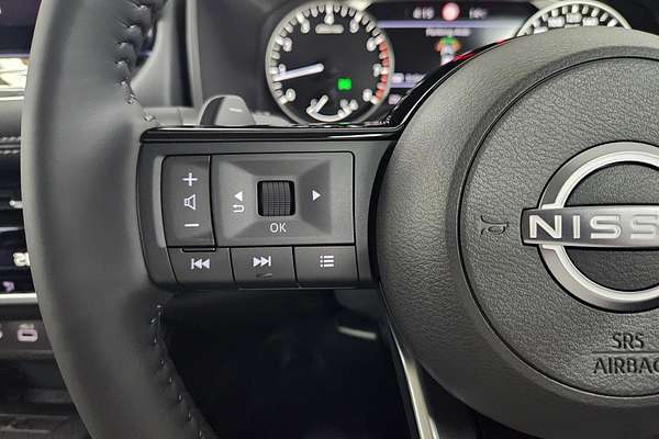 2025 Nissan X-TRAIL ST-L T33