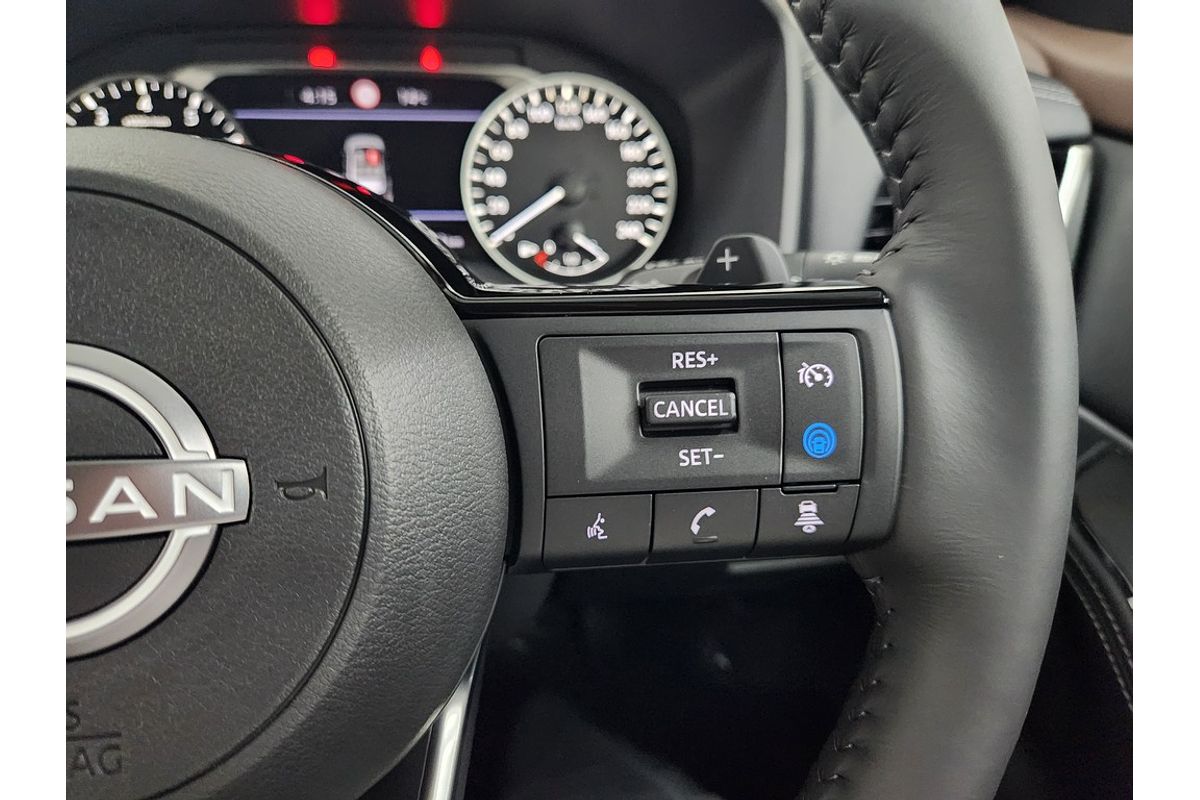 2025 Nissan X-TRAIL ST-L T33